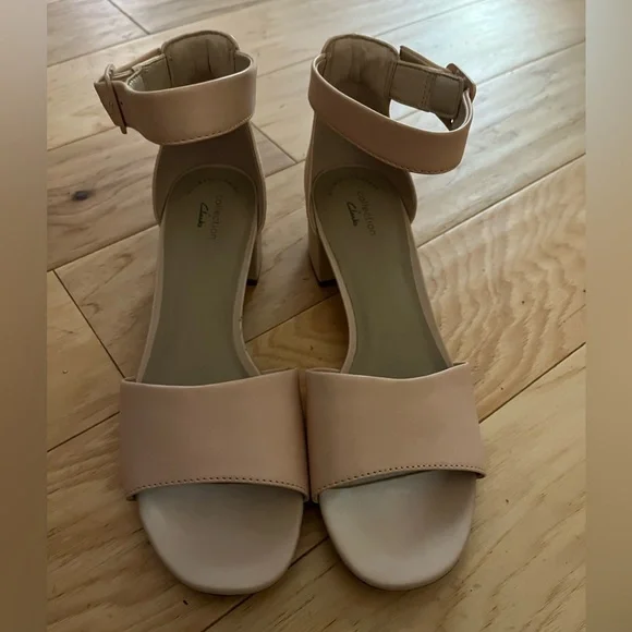 Clarks Collection Elisa Dedra dress sandals in "Blush" Sz 10 EUC - Picture 2 of 7